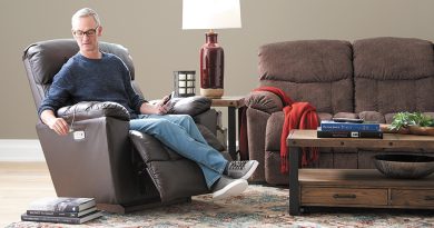 how to manually recline an electric recliner