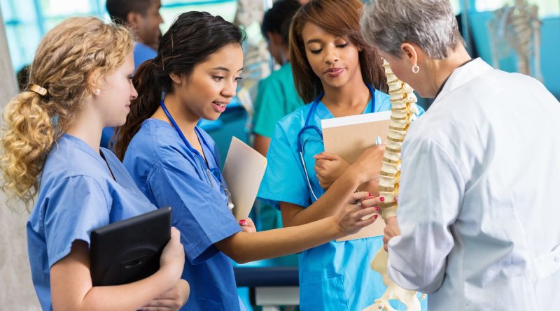 THE FACTORS AFFECTING NURSING STUDENTS' LEARNING IN CLINICAL PRACTICE
