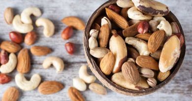 The Health benefits of different Nuts as well Seeds