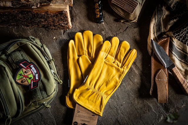 gloves for adventure