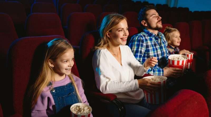 Rent a Cinema Screen: A Fun and Safe Way to Enjoy Movies with Your Family and Friends