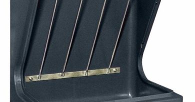 horse feeders for stalls